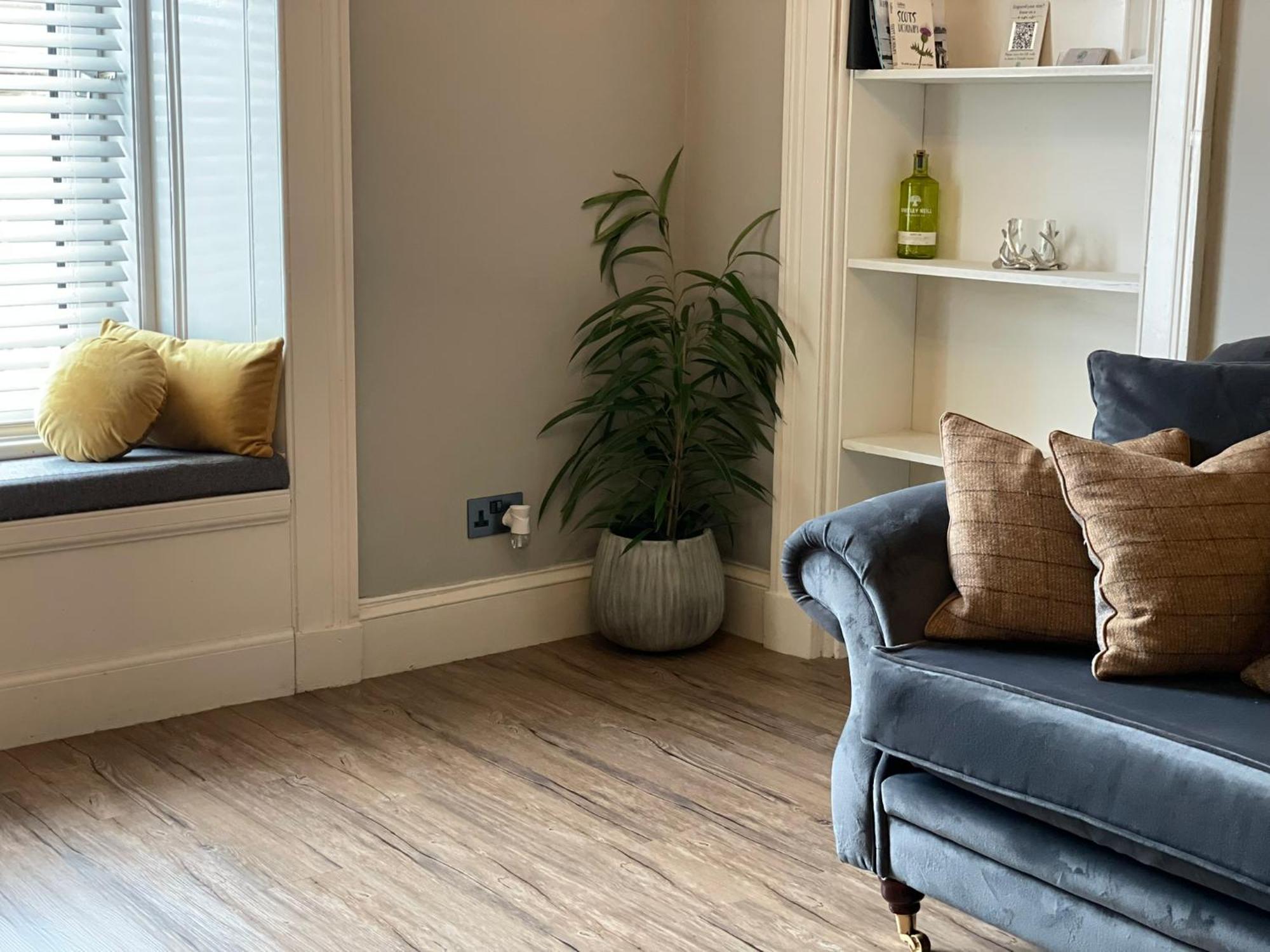 An Steisean With Office - Comet Apartments هيلينسبورغ المظهر الخارجي الصورة